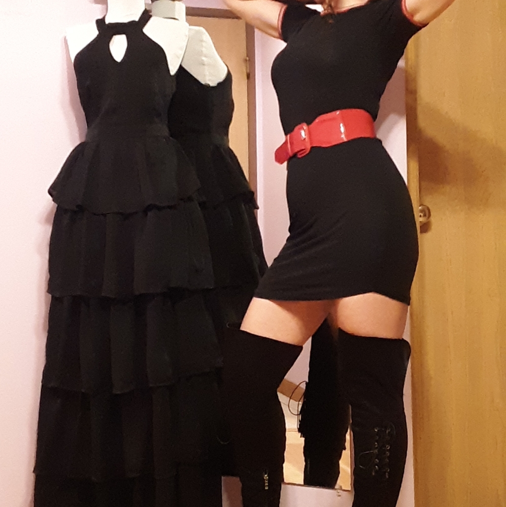 Xtaren Black Ruffled Gothic Gown - Picture 4 of 15